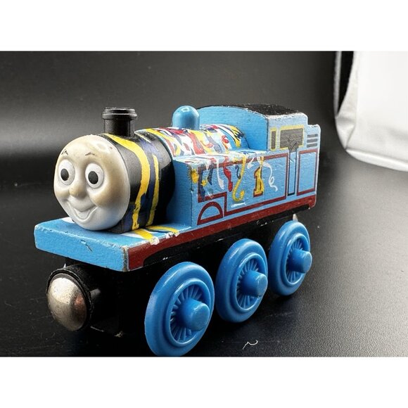 Happy Birthday Thomas Wooden Railway Vtg 2003 Train Engine Learning Curve Ltd - Picture 2 of 13